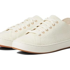 L.L.Bean™ Eco Bay Knit Sneaker Lace-Up closure